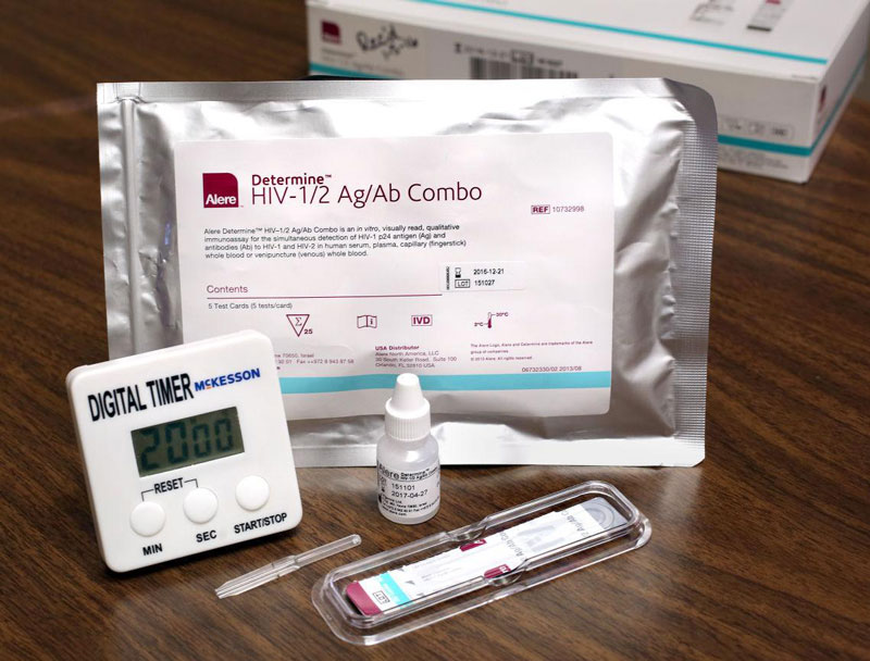 Xét nghiệm nhanh HIV-1/2 Combo ( Ag/Ab )